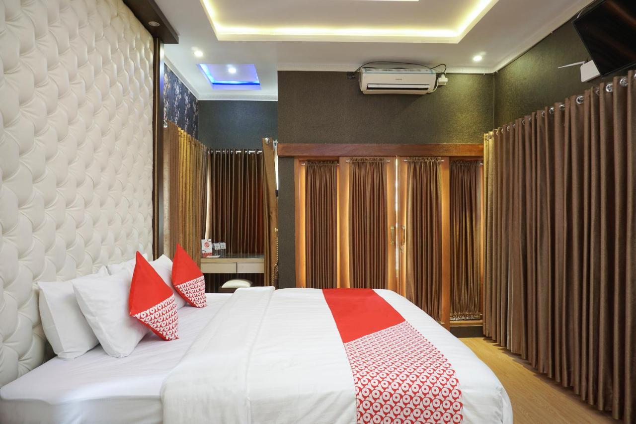 Super Oyo 444 Rafitha Homestay Baturetno Dış mekan fotoğraf