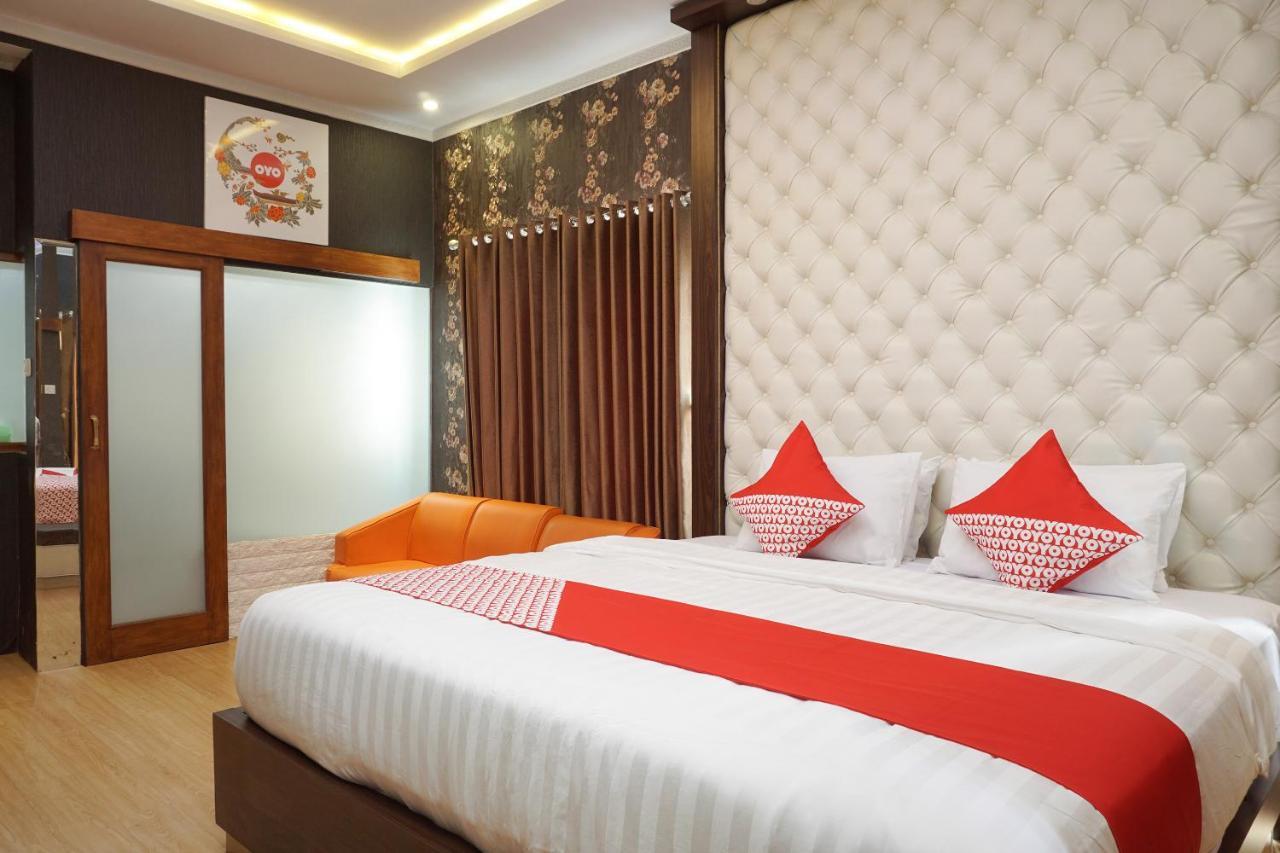 Super Oyo 444 Rafitha Homestay Baturetno Dış mekan fotoğraf
